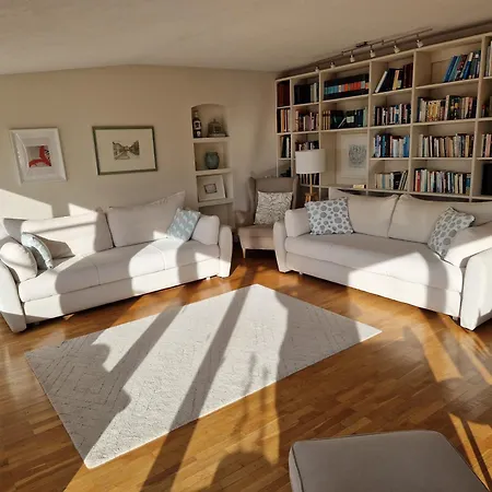 Apartma Smrekar